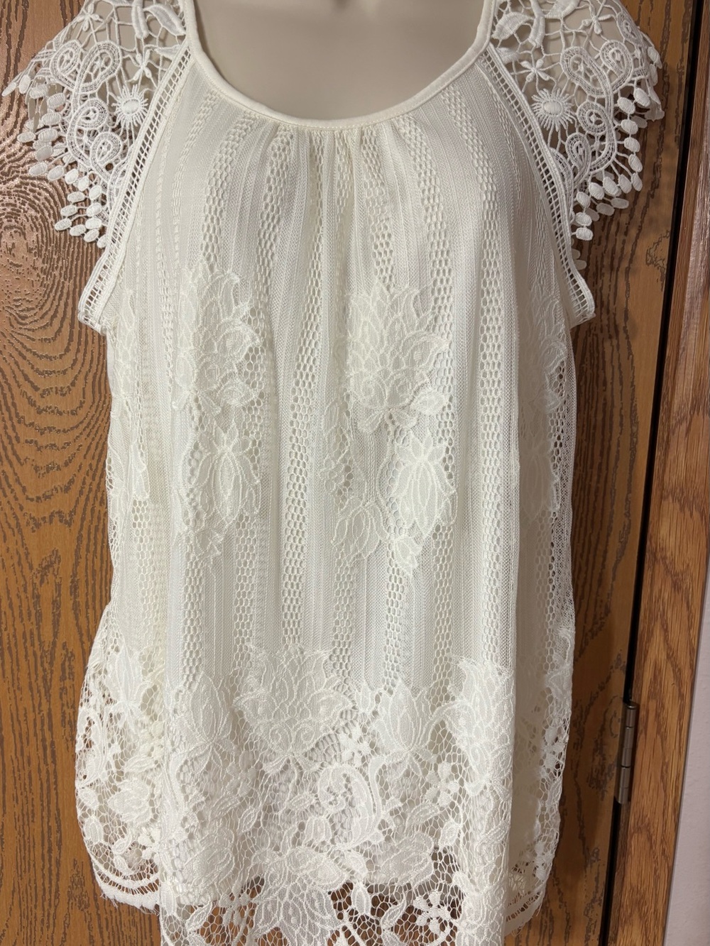 No Boundaries Cream Lace Sleevelet Camisole